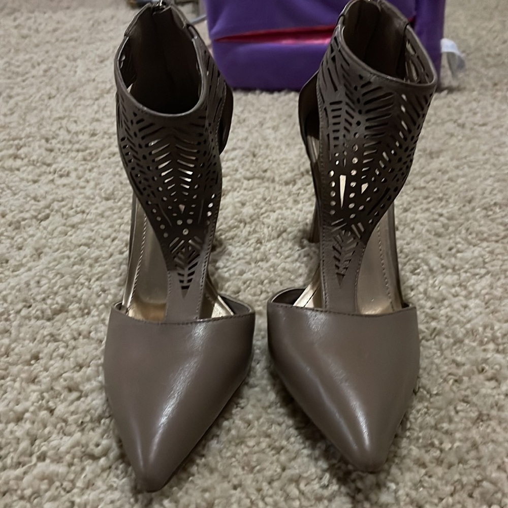 BCBG HEELS